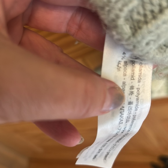 Zara Brown and Cream Crew Neck Sweater with Zigzag Pattern - Picture 7 of 7